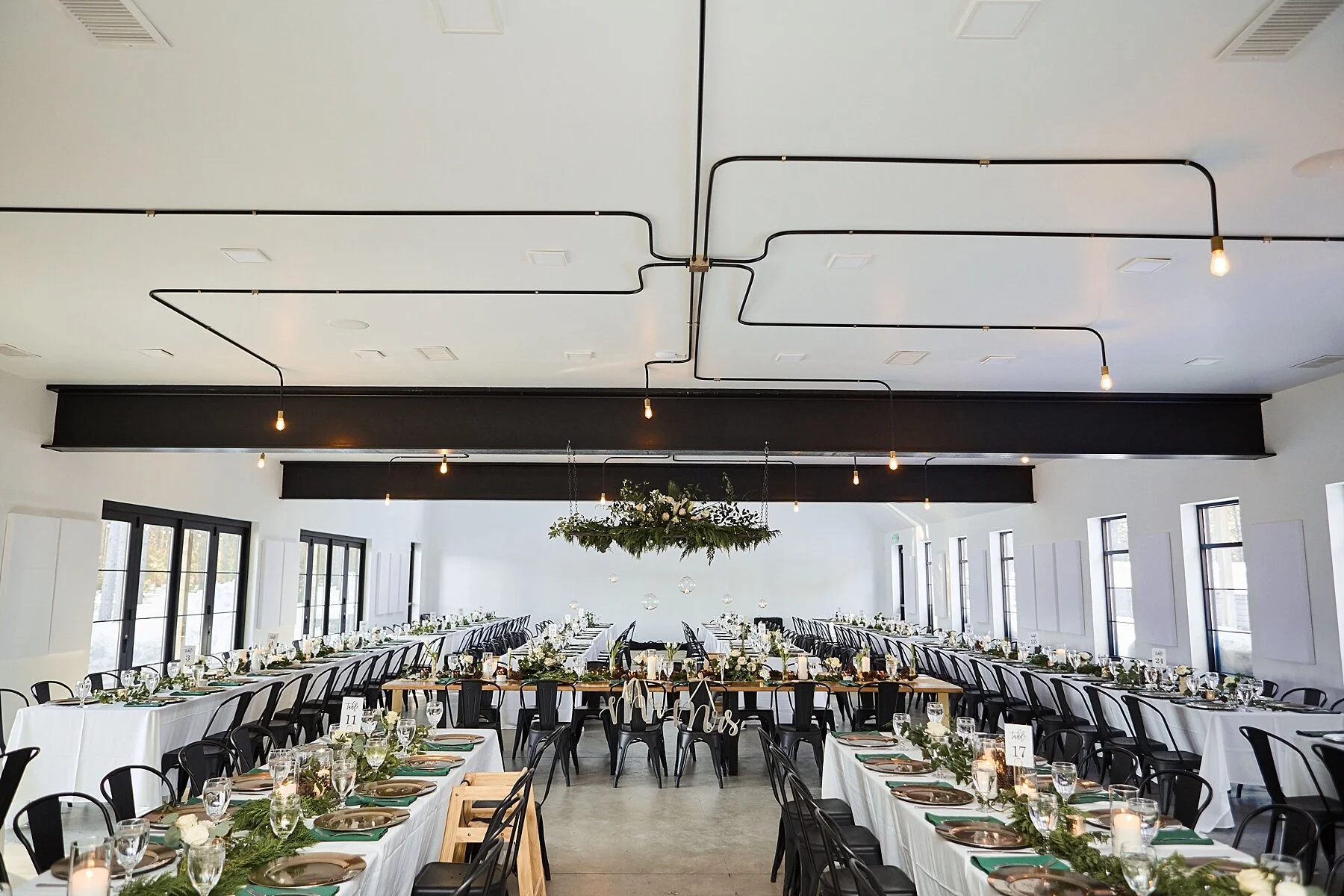 pinewood-winter-wedding-minnesota-brett-michelle_0078.jpg