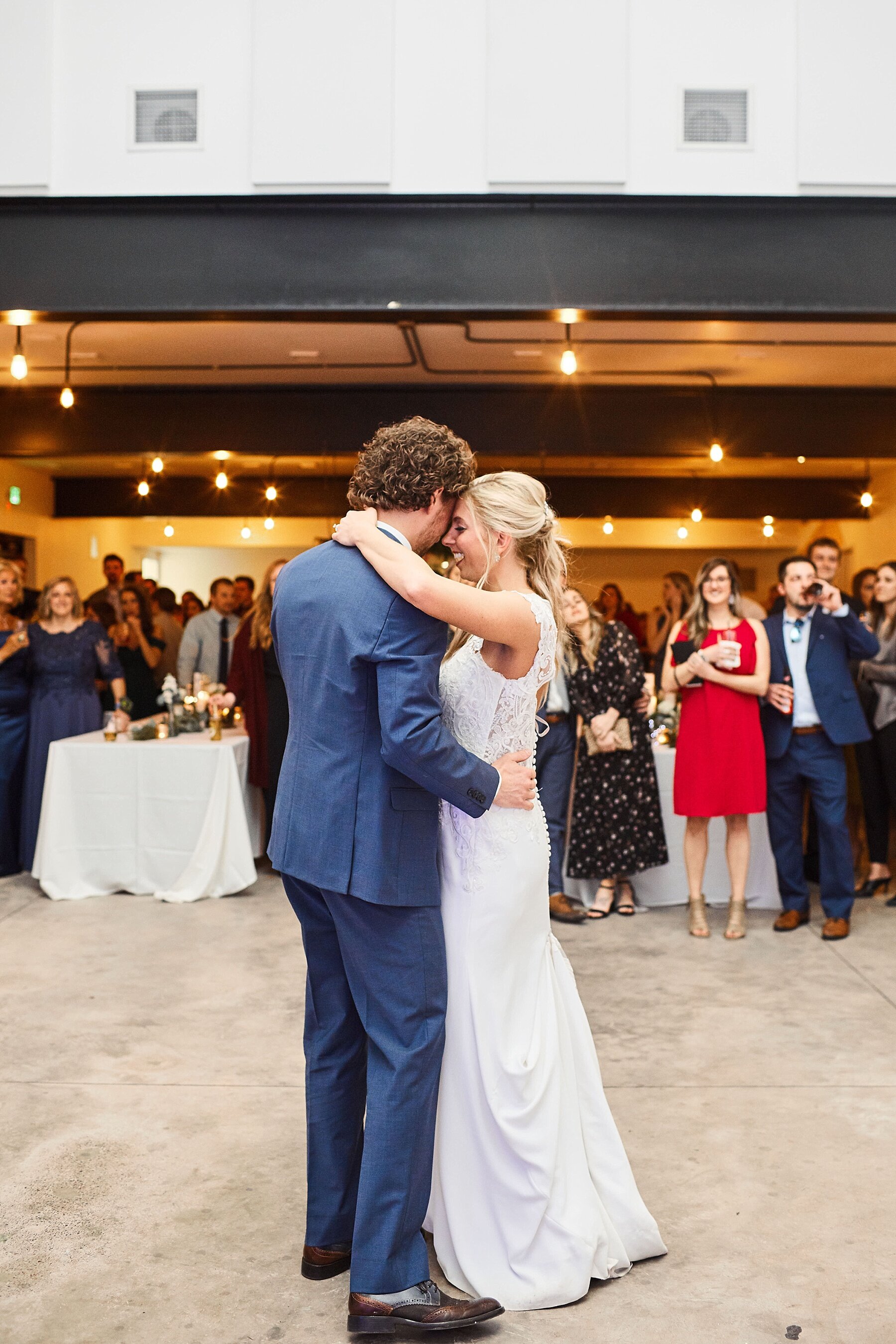 pinewood-winter-wedding-minnesota-brett-michelle_0079.jpg
