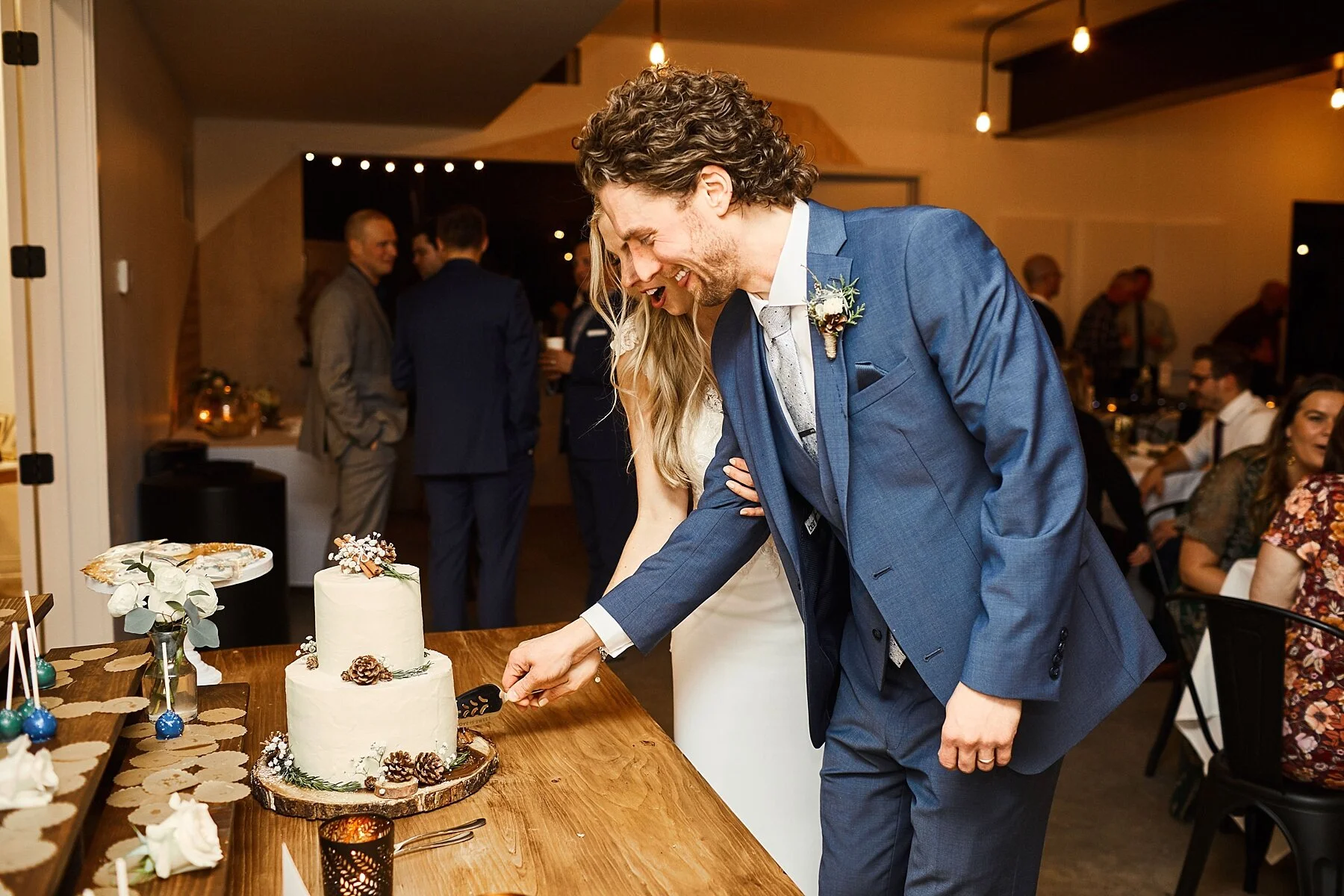 pinewood-winter-wedding-minnesota-brett-michelle_0083.jpg