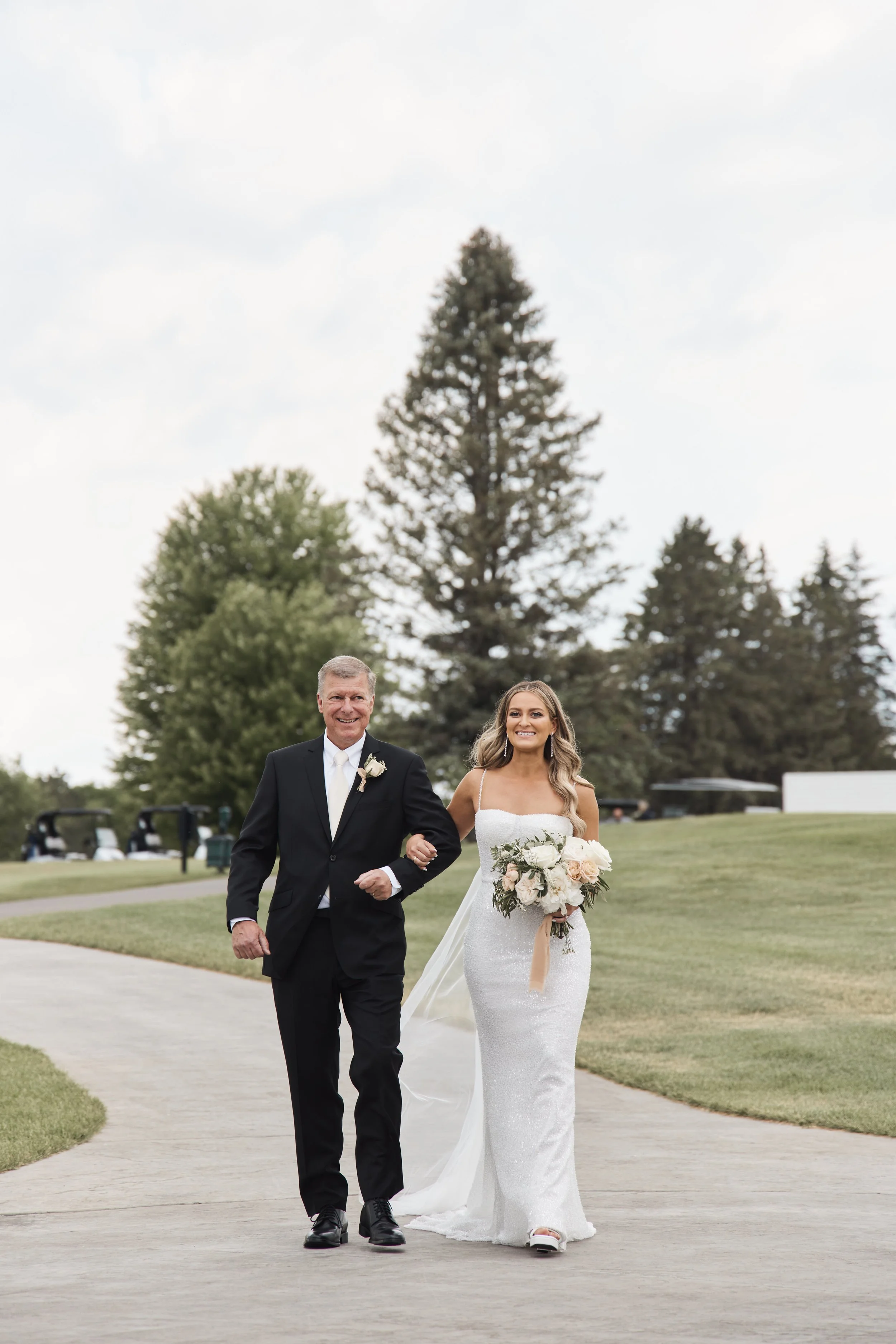 Lindsay-Matt-Royal-Golf-Club-Wedding30.jpg