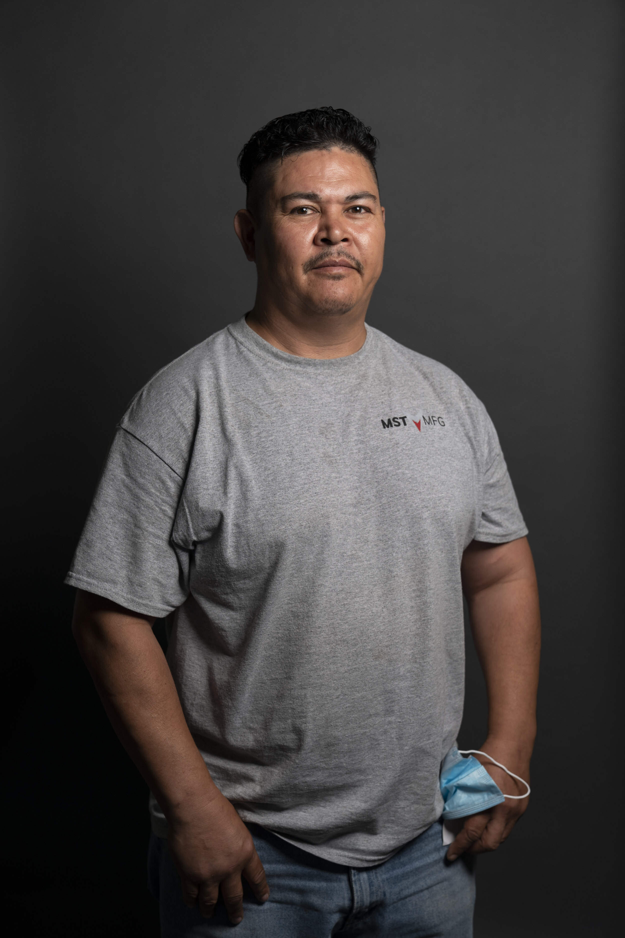  Gonzalo Ruiz, 45    Machinist laid off in June  "Right now it's hard. All of the temp agencies I applied at I still have no answer from them. We maxed out our last credit card and are down to zero now." Nick Oxford for The Washington Post 