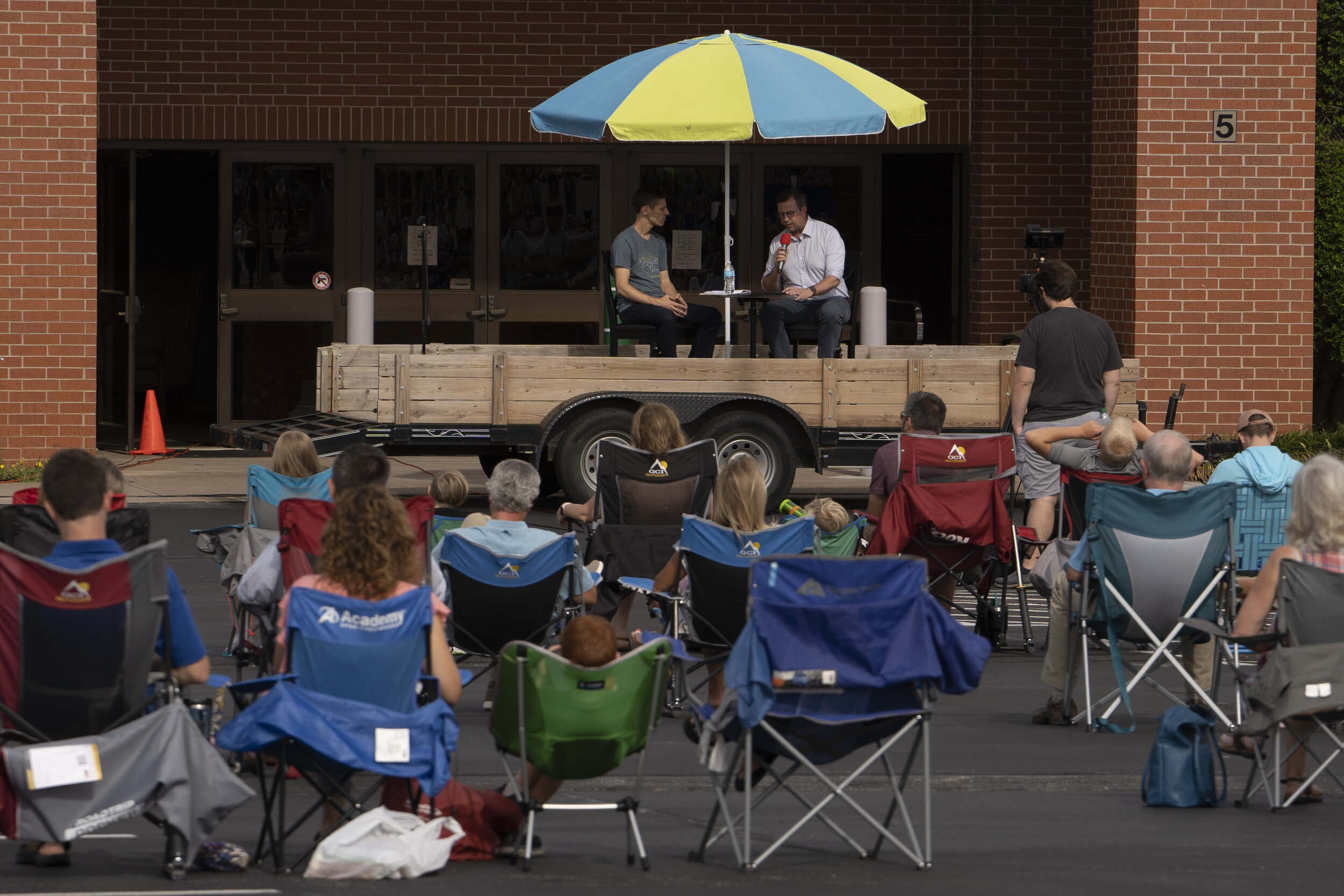  Worshippers attend an outdoor church service at Memorial Road Church of Christ in Edmond, Oklahoma on Sunday July 19, 2020. CREDIT: Nick Oxford for The New York Times 