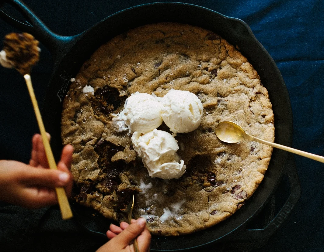 Simple Pleasures Cooking: Skillet Salted Chocolate Chip Cookies