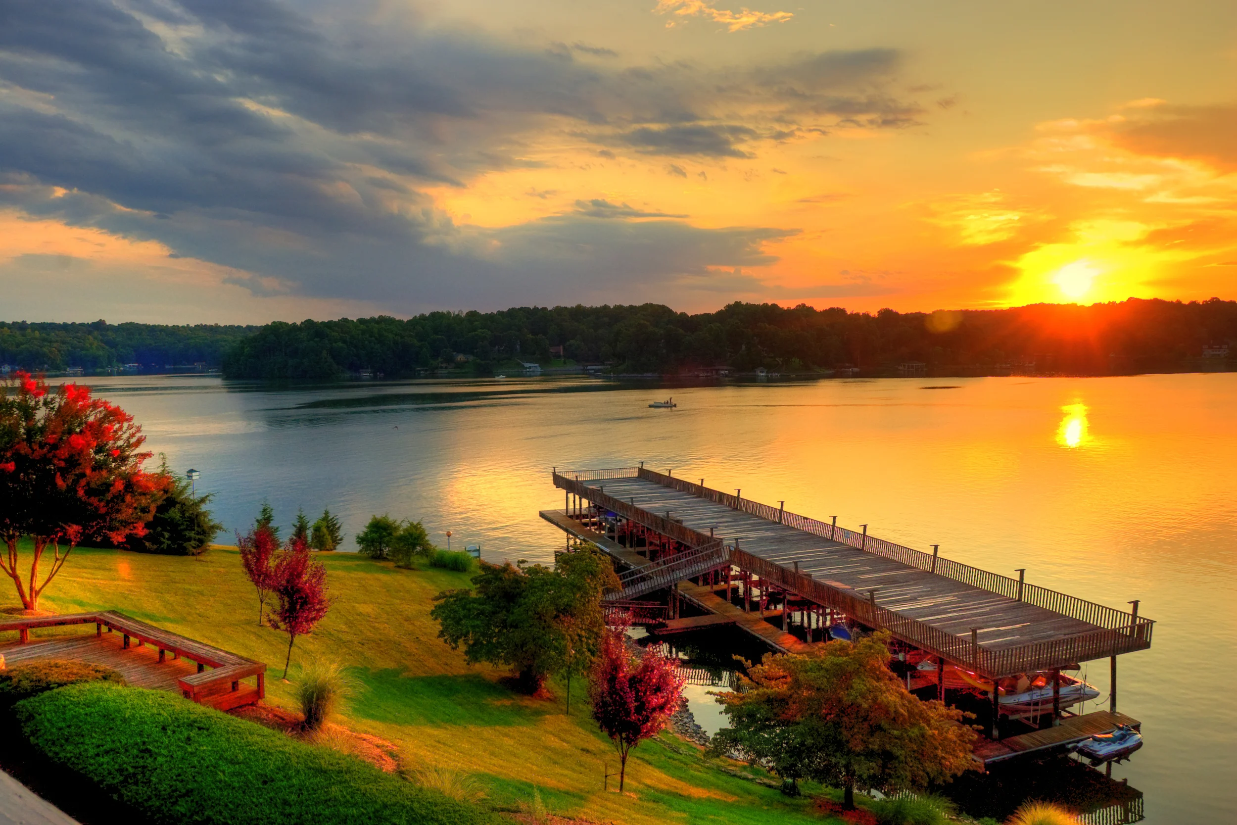 Smith Mountain Lake