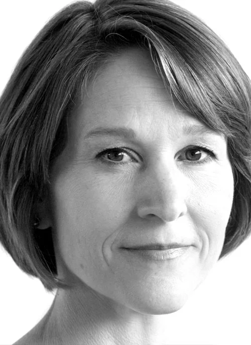 DONNA MEIERDIERCKS PRODUCER Originally from the U.S., Donna has been the producer for Alexander Whitley Dance Company since 2012. She produced the dance-digital work, The Measures Taken (2014 Royal Ballet Studio commission), The Grit in the Oyster for Thomas Ades: See the Music, Hear the Dance (2014 Sadler’s Wells commission), the dance-digital work Pattern Recognition (2016 Sadler’s Wells commission) and is currently working on Alexander’s major new Sadler’s Wells commission for 2017. She is also an adjunct faculty member for the Roger Williams University London Dance programme (US/UK). Other past freelance projects include producing the dance-digital work, Blood (Royal Opera House ROH2 commission) and INSIDE for Jean Abreu Dance and managing Freddie Opoku-Addaie’s Royal Opera House ROH2 commission Absent Made Present and Hofesh Shecter’s deGeneration tour. Prior to that Donna was Dance and Performance Event Co-ordinator at the South Bank Centre and Artist Fellowship Coordinator for the Rhode Island State Council on the Arts (US). Donna danced professionally from 1986 – 2002 and was co-Artistic Director and Executive Director of Groundwerx Dance Theatre. 