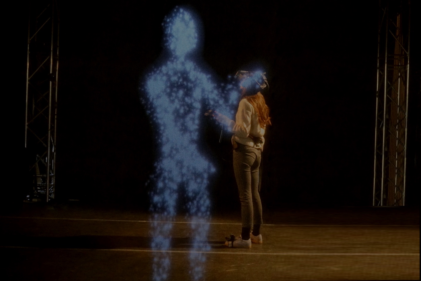 CELESTIAL+MOTION+2%2C+BY+ALEXANDER+WHITLEY+DANCE+COMPANY%2C+3091+300dpi+edited.jpg