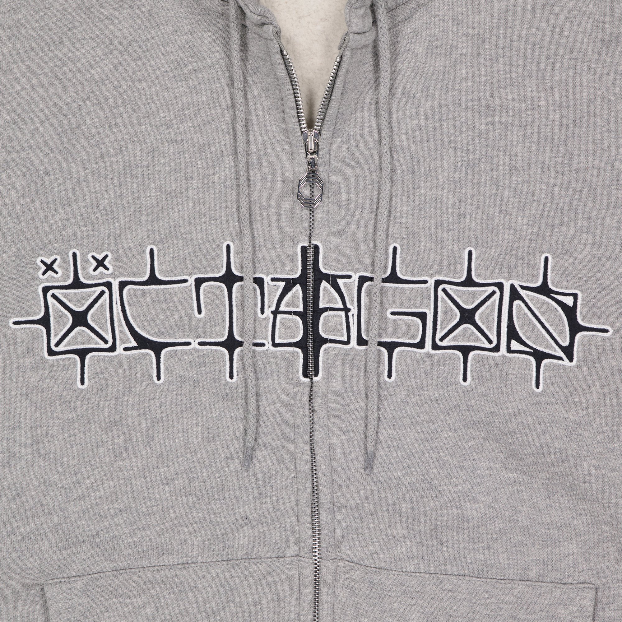SURUDOI_ZIP_GREY_1X1_03.jpg