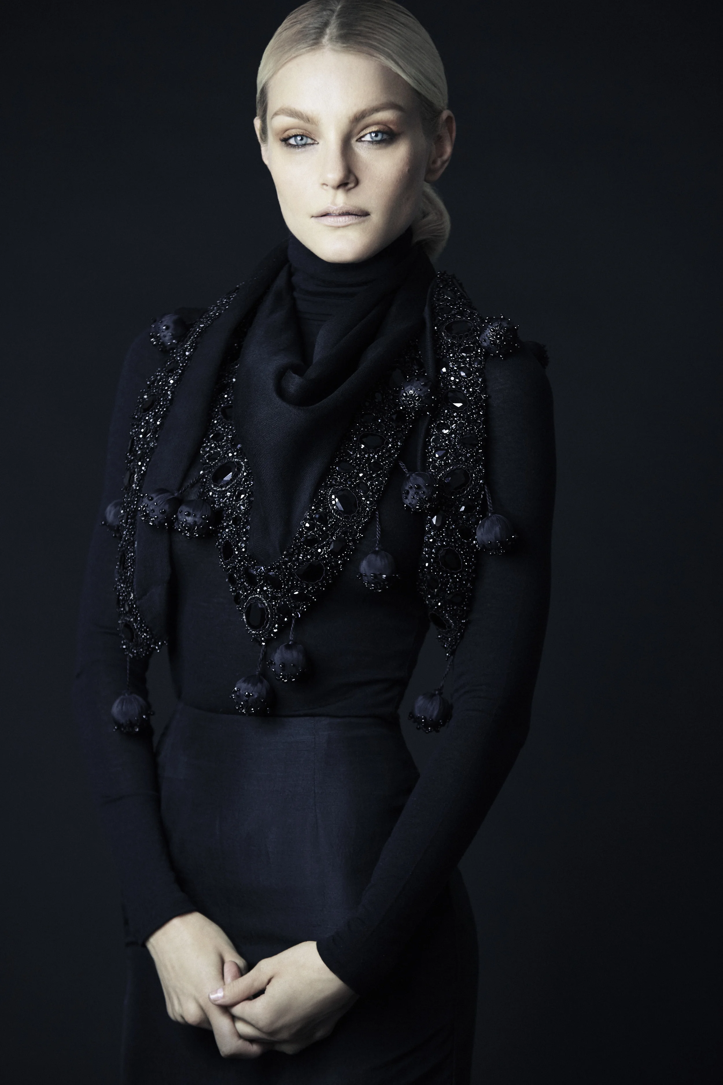 Copy of LOOK 5 AZEEZA .jpg