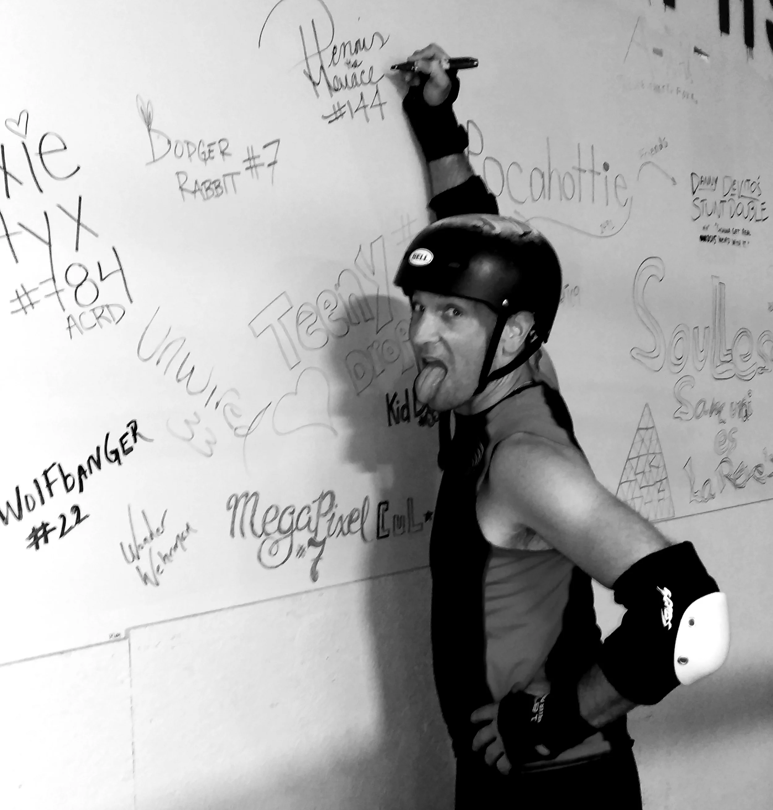 The autograph wall is signed....it's official!