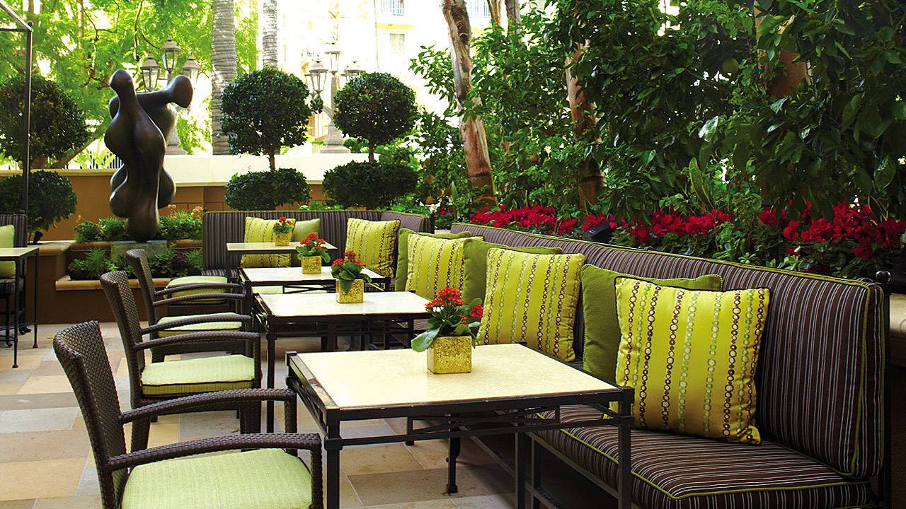 Karma LA Happy Hour - Four Seasons Windows Lounge