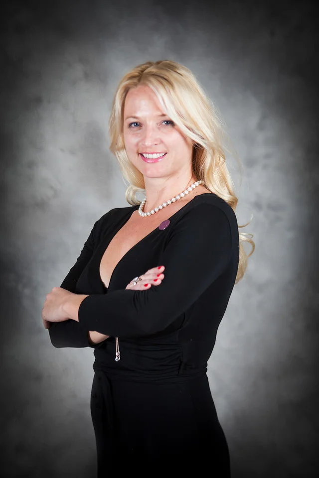 LAYNE ARMSTRONG Business Consultant, San Diego and Lifestyle Consulting San Diego Social Chair, Karma San Diego Chapter