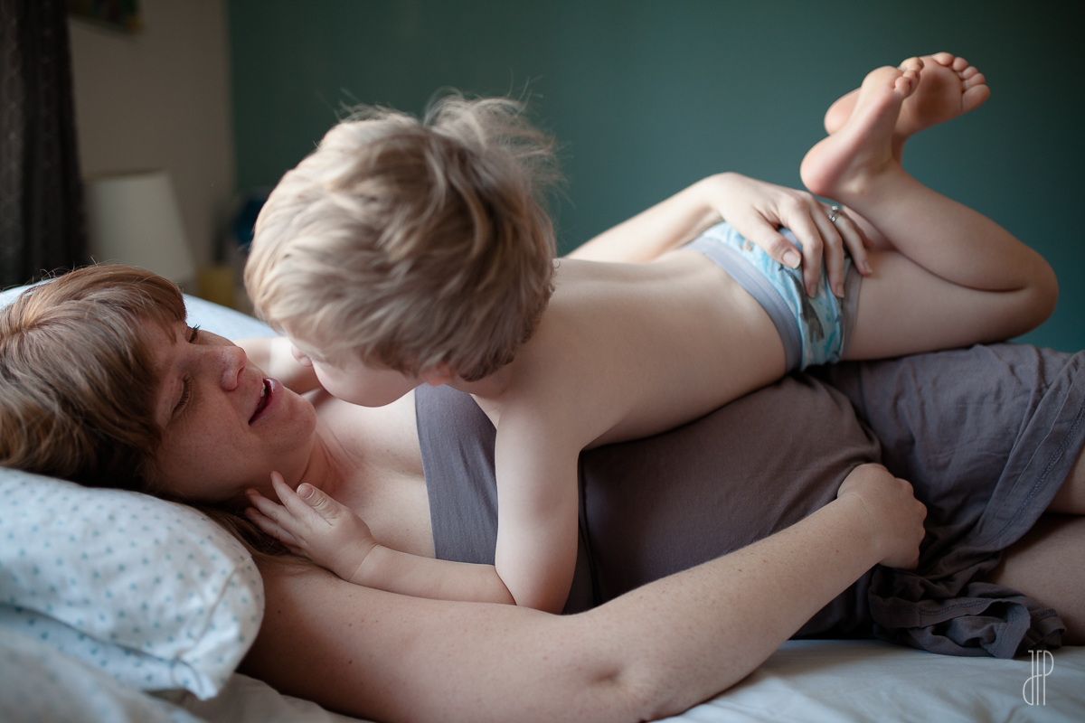 maternity in-home - juliette fradin photography - Maryland