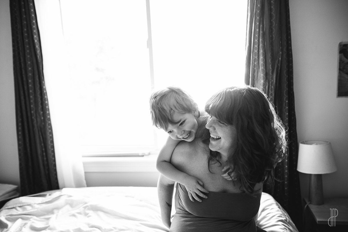 mother son in-home session - juliette fradin photography - Maryland