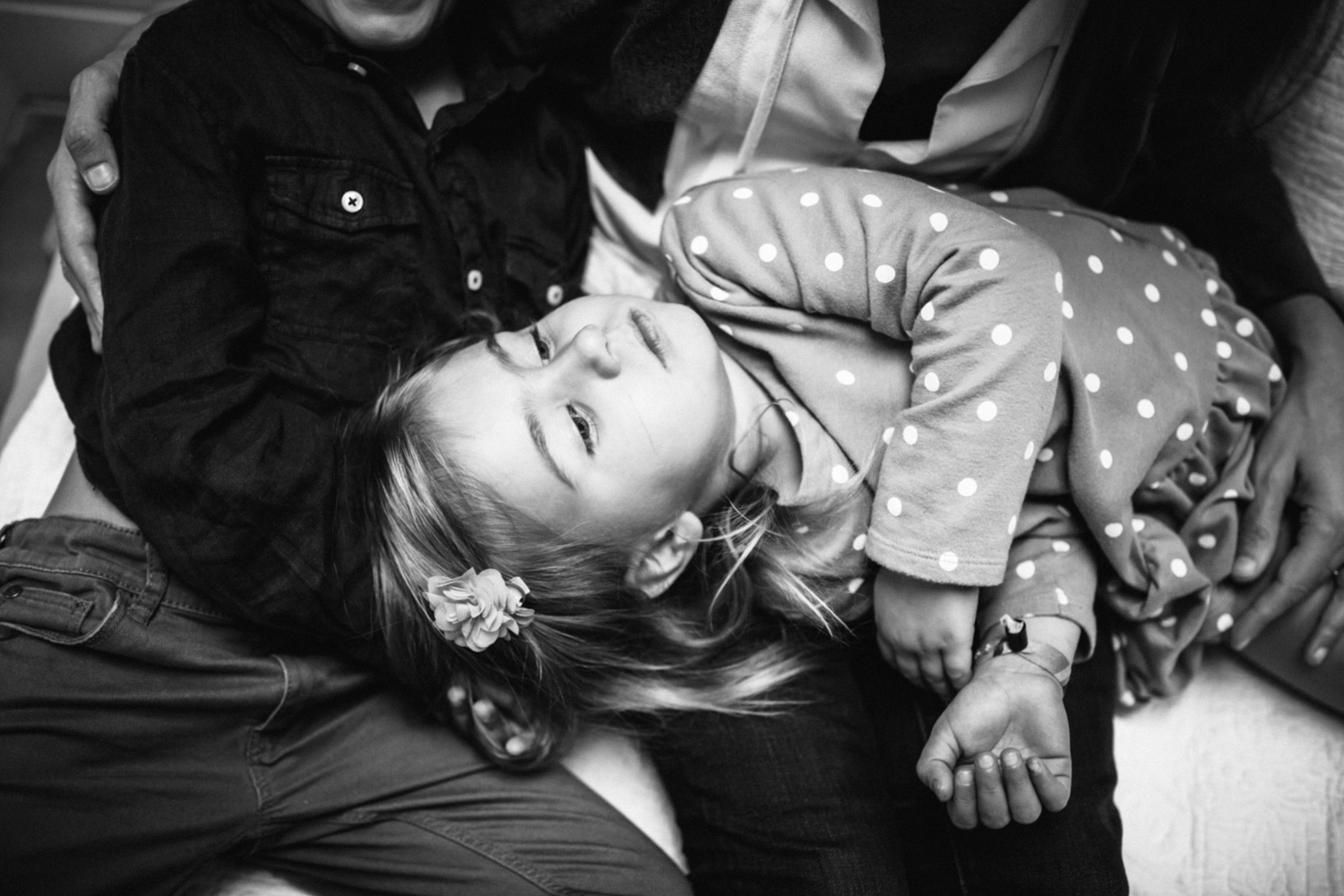 in-home family mini session-7.jpg