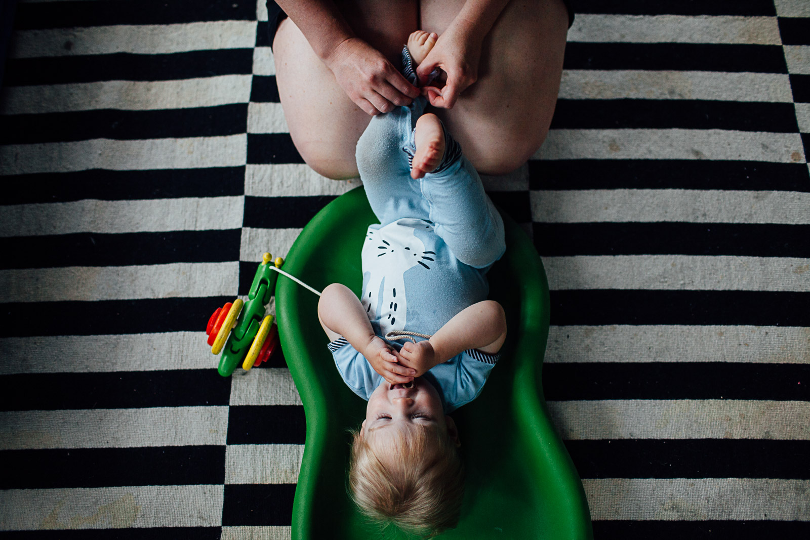 beautiful ordinary day with family of 5 in Maryland-1.jpg