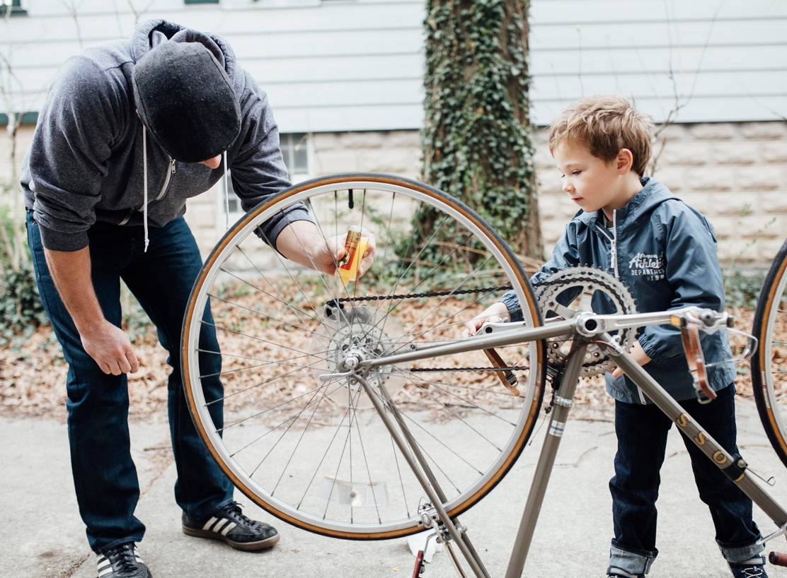 Turning One year old at home • Documentary photographer in Maryland