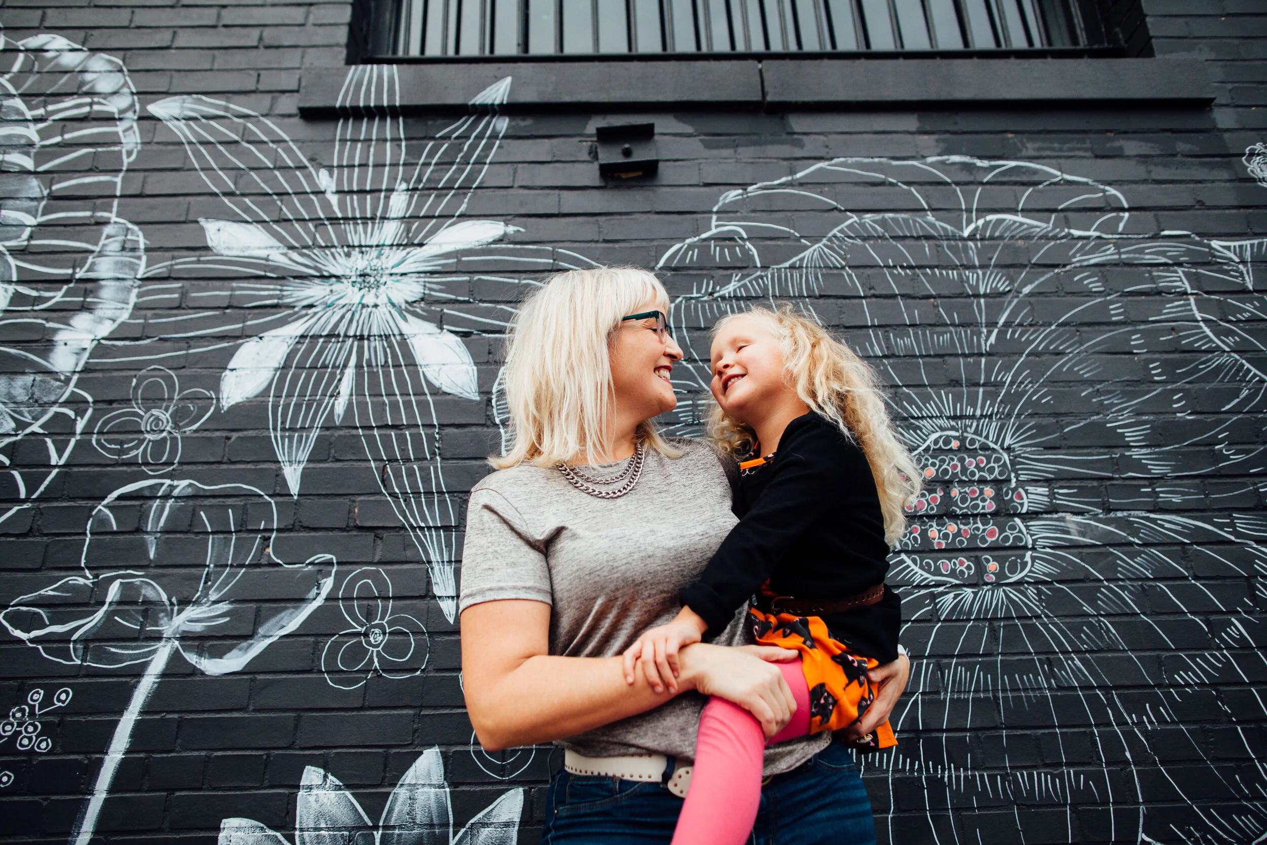 MOTHERHOOD MINI SESSION AT CANAL PARK IN DC • Mommy and me sessions IN DC