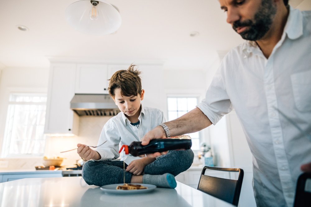 family cooking- juliette fradin photography DC-07.jpg