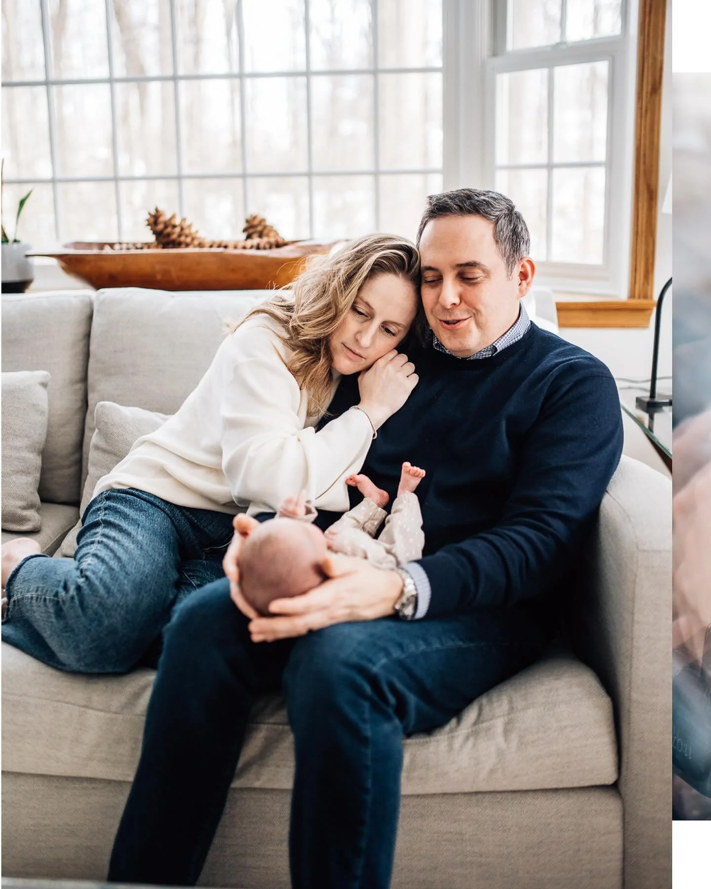 Newborn sessions in winter are the coziest!! This was my first session this year, in between snow falls and it felt good. Photographing newborns is always exciting because I have more time to try creative things: play with prisms or copper pipes for 