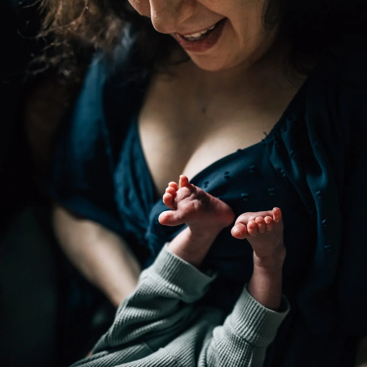 I&rsquo;ve photographed many newborns lately (I updated my page on my website and people are finding me now!!). Give me all the toes, thighs, and tiny yawns&hellip; 🥰

May is very busy and my calendar is full. Luckily I work with 2 associates photog