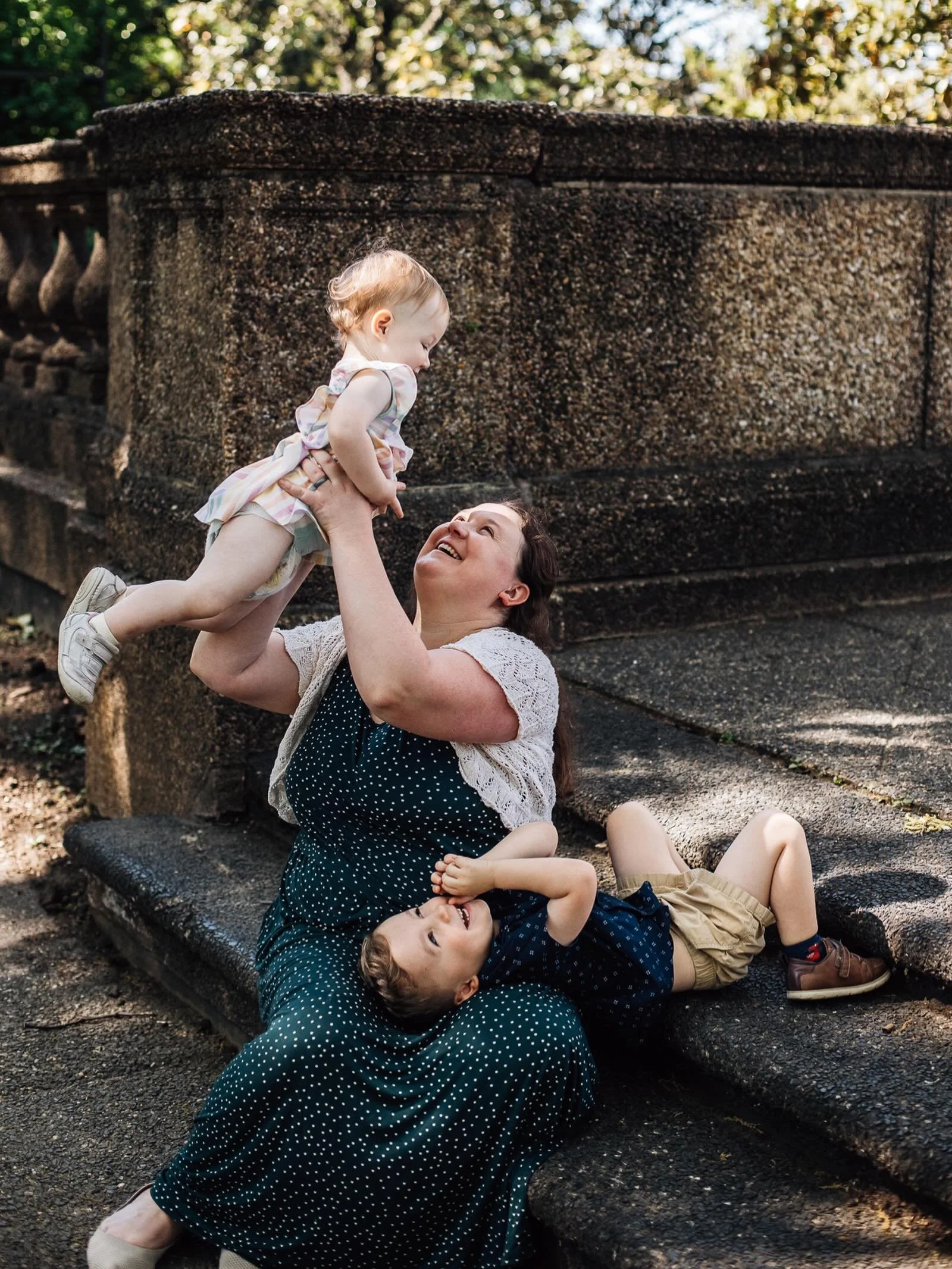 Totally in love with this precious moment of this mom and her kiddos. They are members of the Photo-fetti club, my annual membership to get family photos every year. (With all the digitals). We went to Meridian Hill park. Have you heard the cascade f