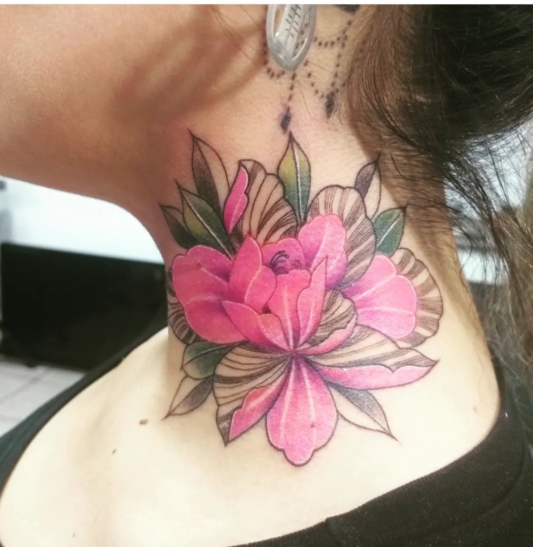 flower on the neck