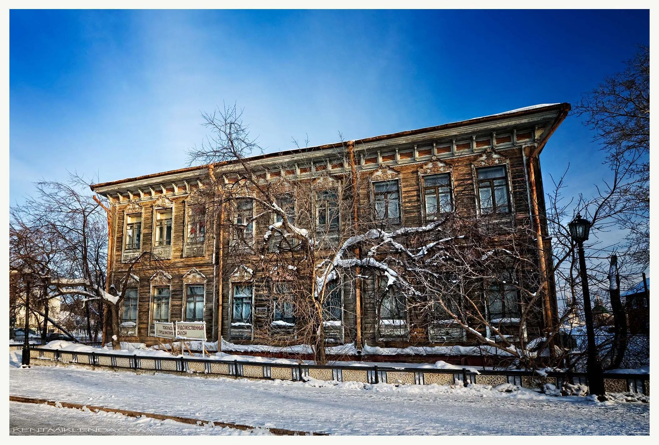 Journeys-into-Russia-Toboslk-bone-Carving-Salon-photo-by-Kent-Miklenda-2048x1365by-KM.jpg