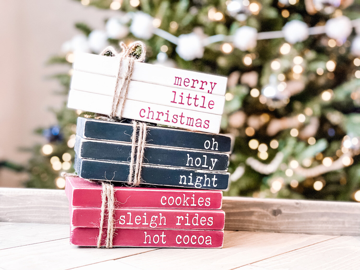 DIY Book Stack - Christmas | DIY Kit