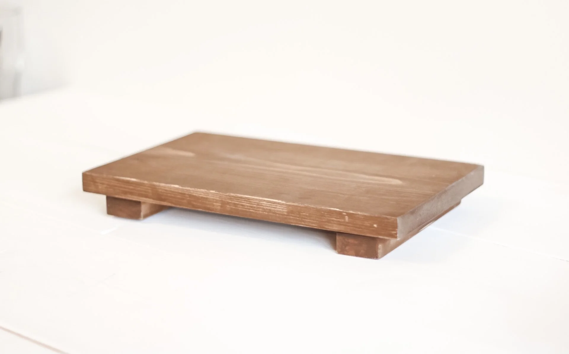 Wooden riser Stand7.jpg