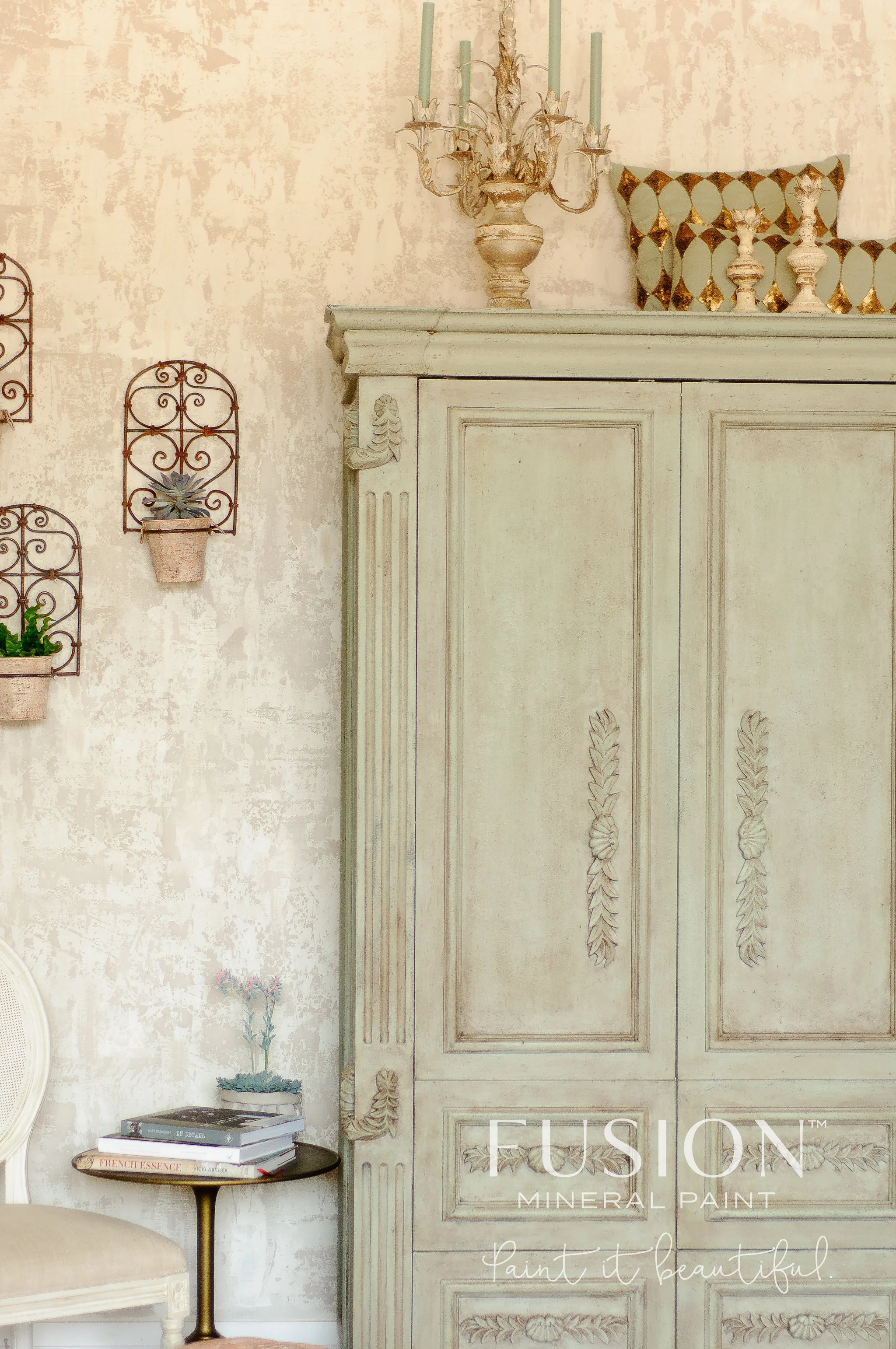 FRESCO-HUTCH-COLOUR-LICHEN-4.jpg