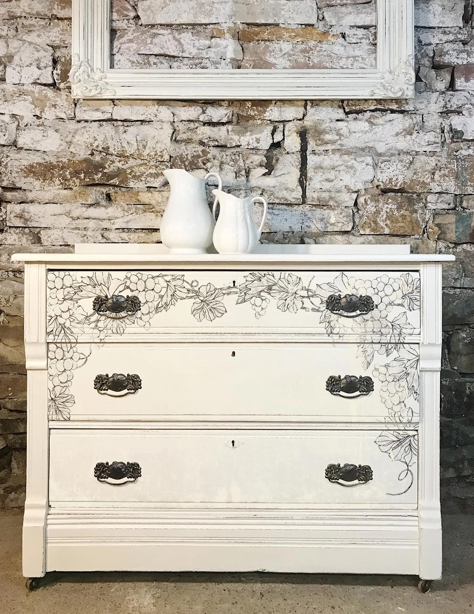 iod grapes stamp.jpeg