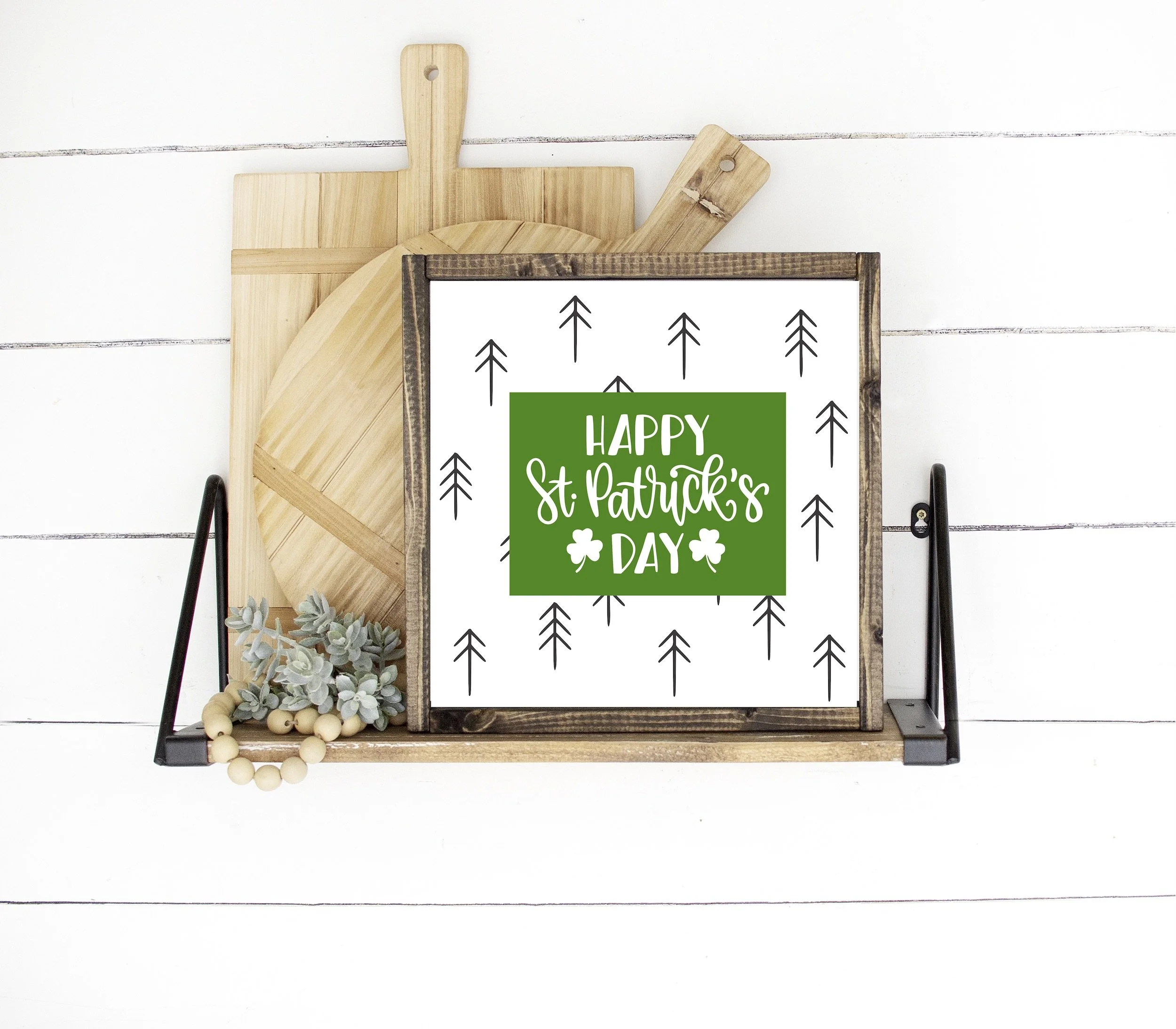 St Patricks Interchangable Wood Sign shelf .jpg