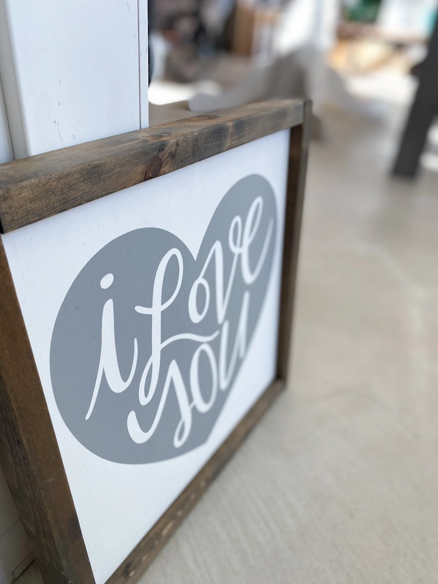 i love you wood sign kelowna acanada2.jpg