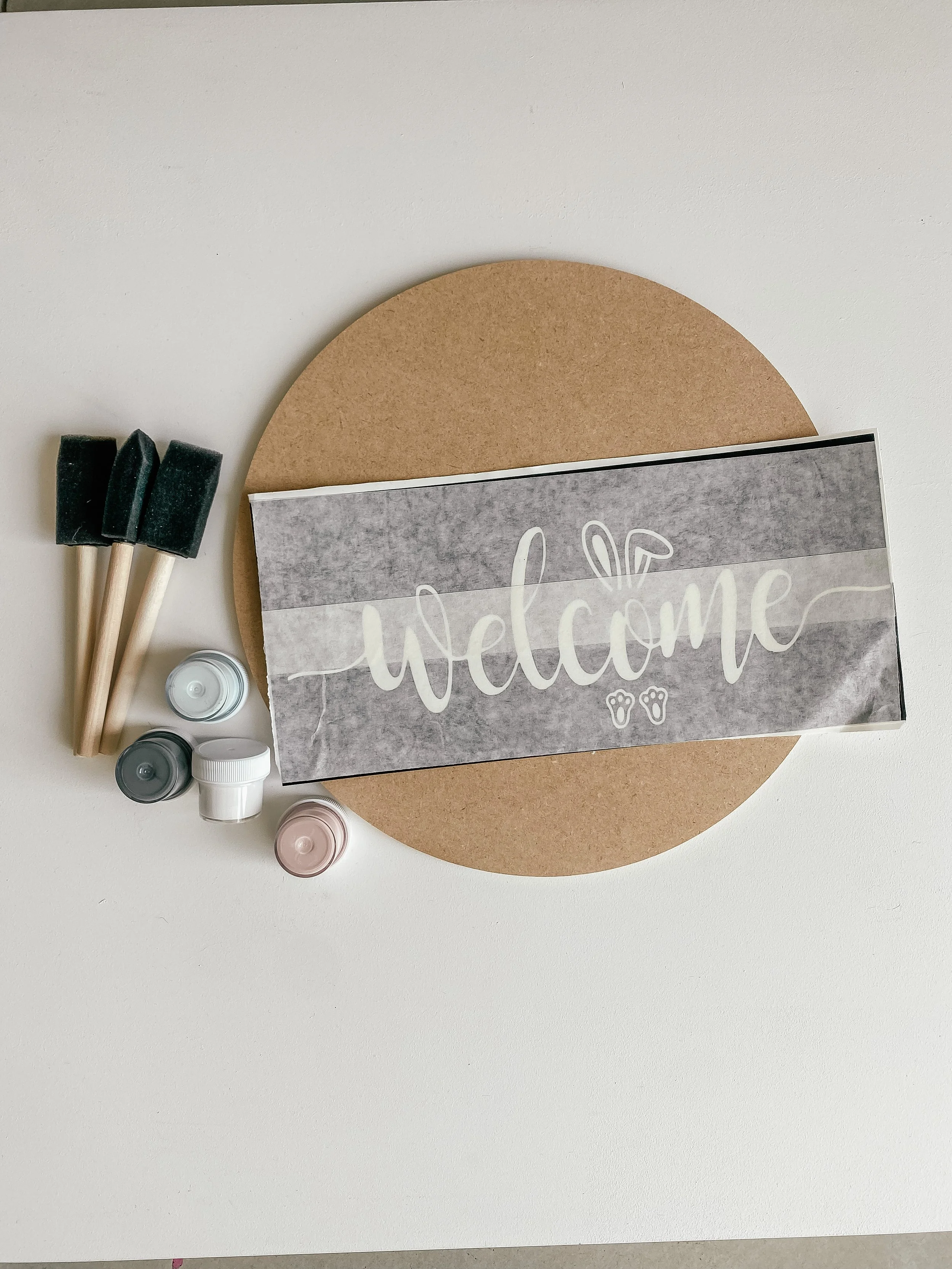 Round Welcome Sign1.JPG