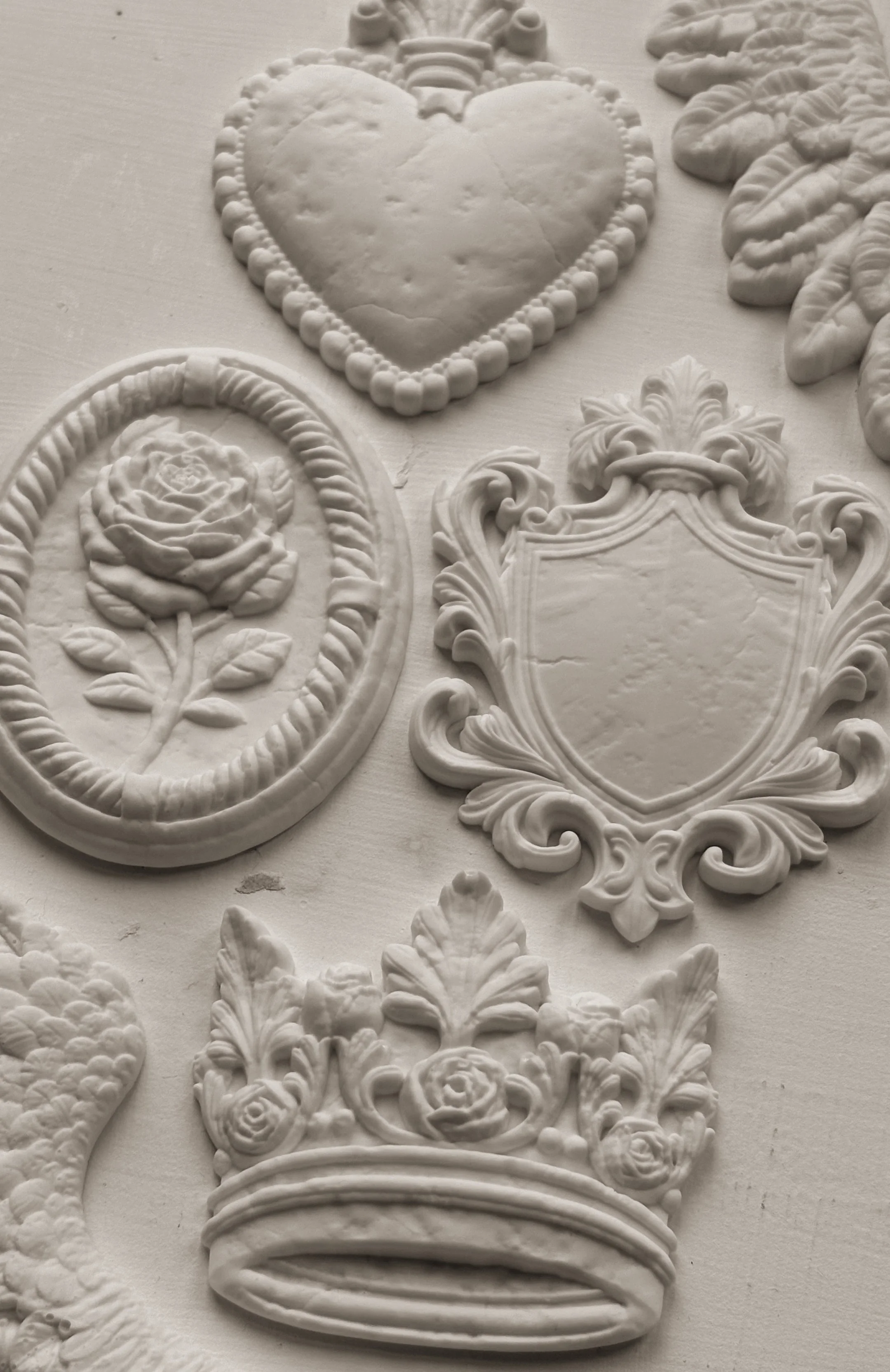 Heraldry IOD mould 2025 buy canada online2.jpg