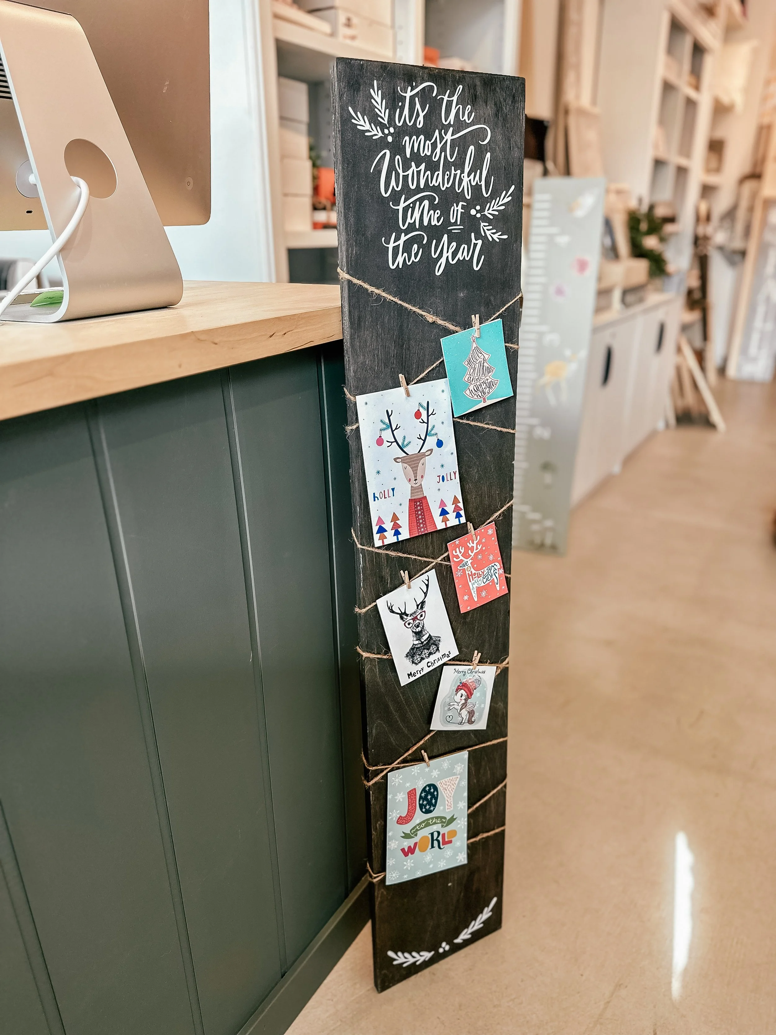 Chrisrtmas Card Display Board1.JPG