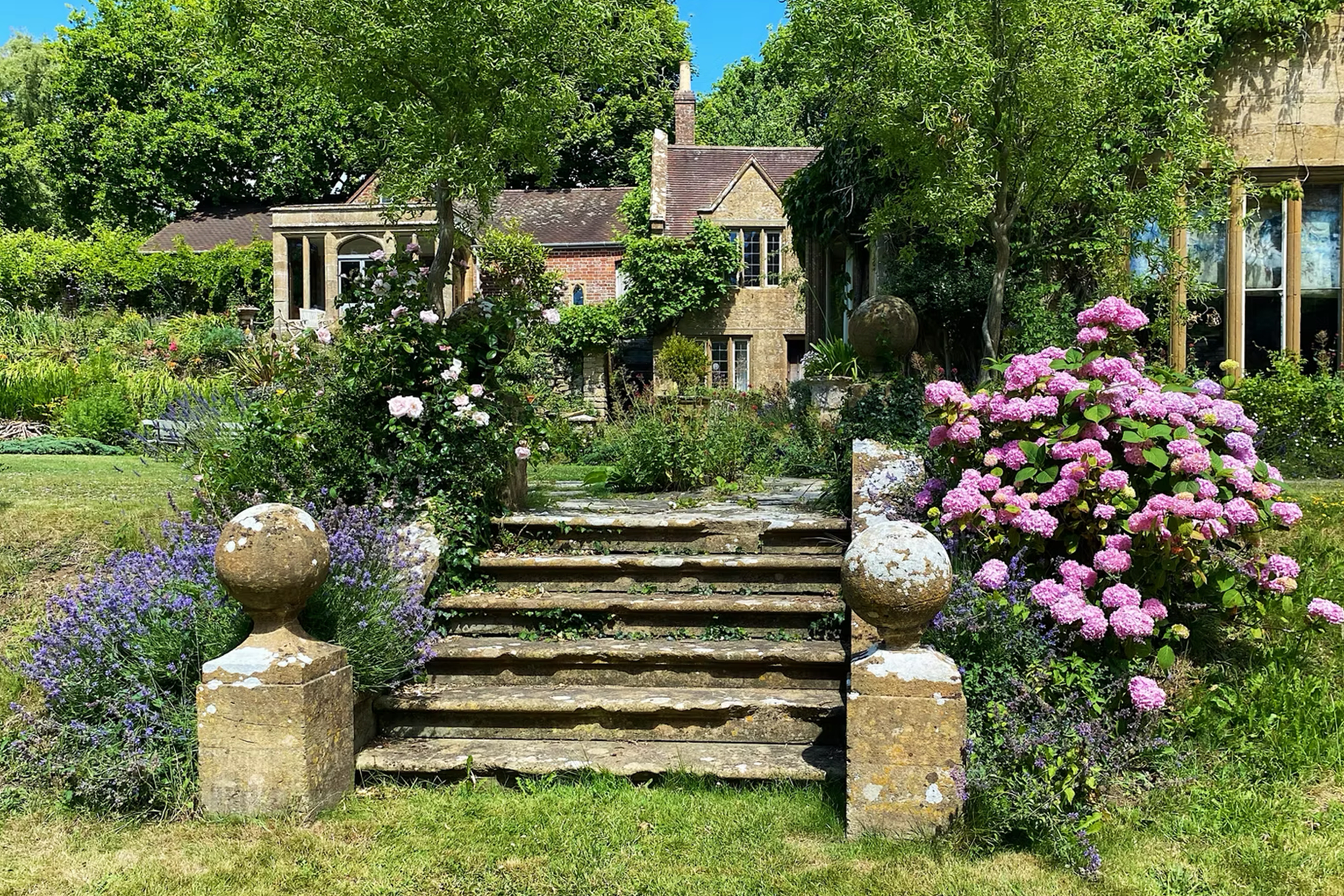 Bridport-Retreats_0008_Bridport-Retreats-3.png