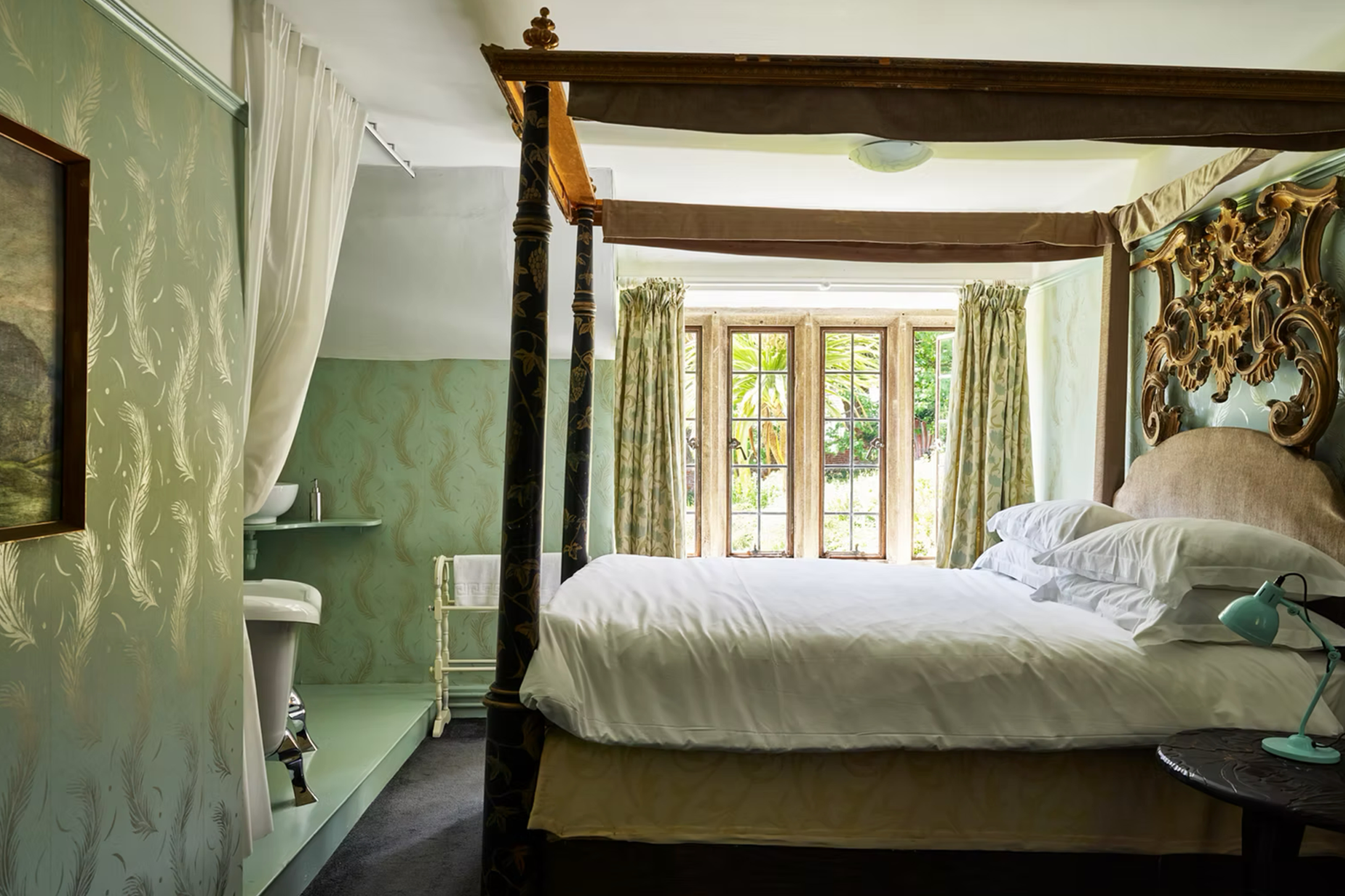 Bridport-Retreats_0007_Bridport-Retreats-4.png