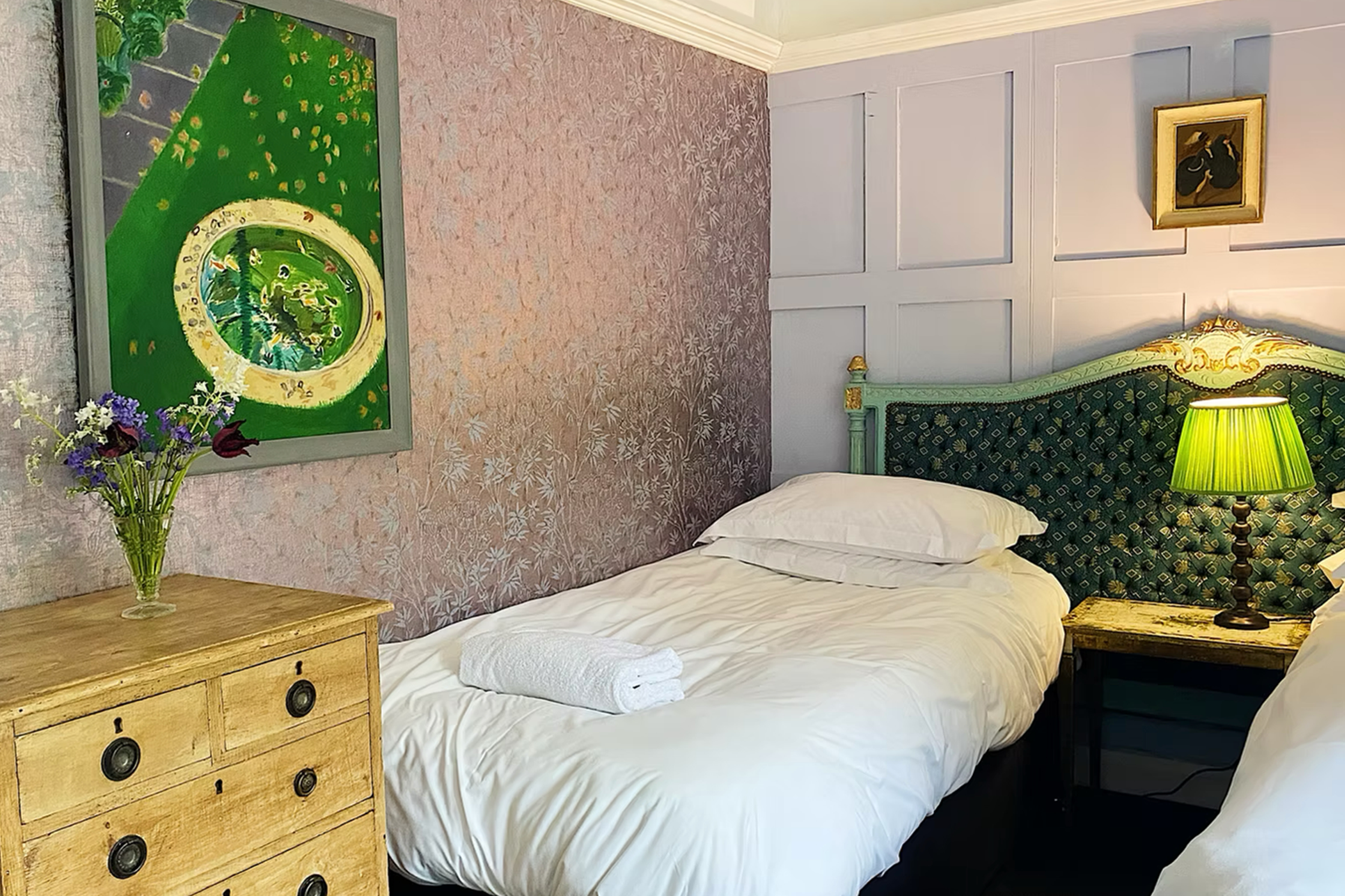 Bridport-Retreats_0002_Bridport-Retreats-10.png