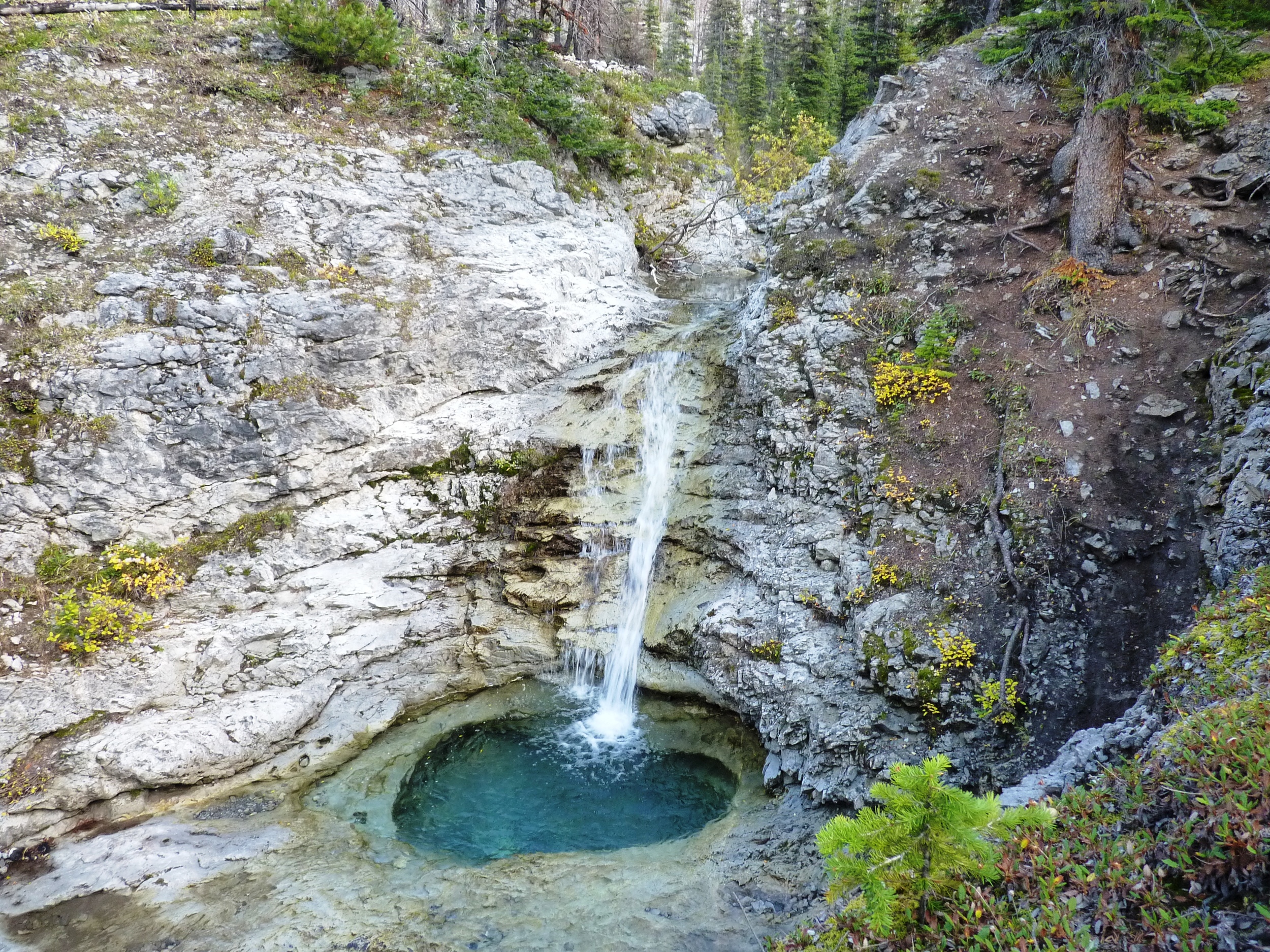 Waterfall, Buller Pass, KCountry