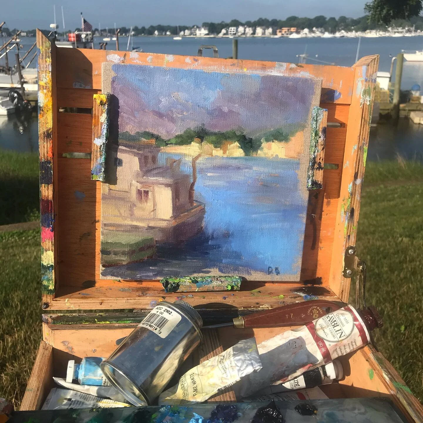 Sometimes waking up before the sun rises is worth it. 
#pleinairpainting #oilpainting #socialdistanceandart #boats  #marina #practicemakesprogress #summer