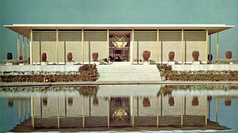 NEW FORMALIST: Edward Durrell Stone, United States Embassy, New Delhi, India, 1959-1960. Edward Durrell Stone Archives.