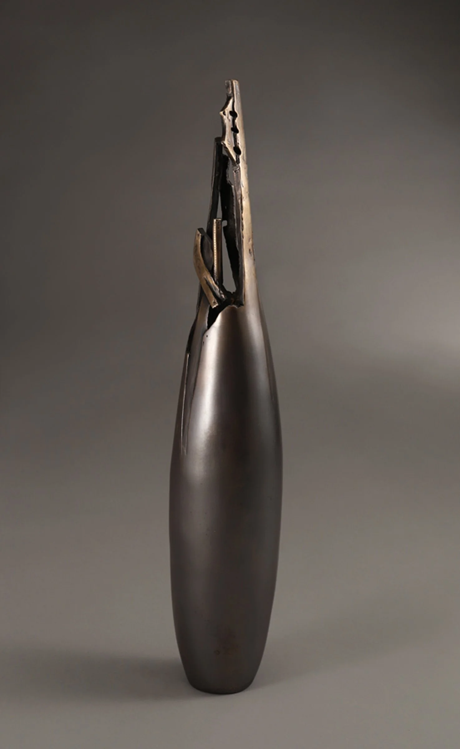 Tall Narrow Graphite Vessel 2 copy.jpg