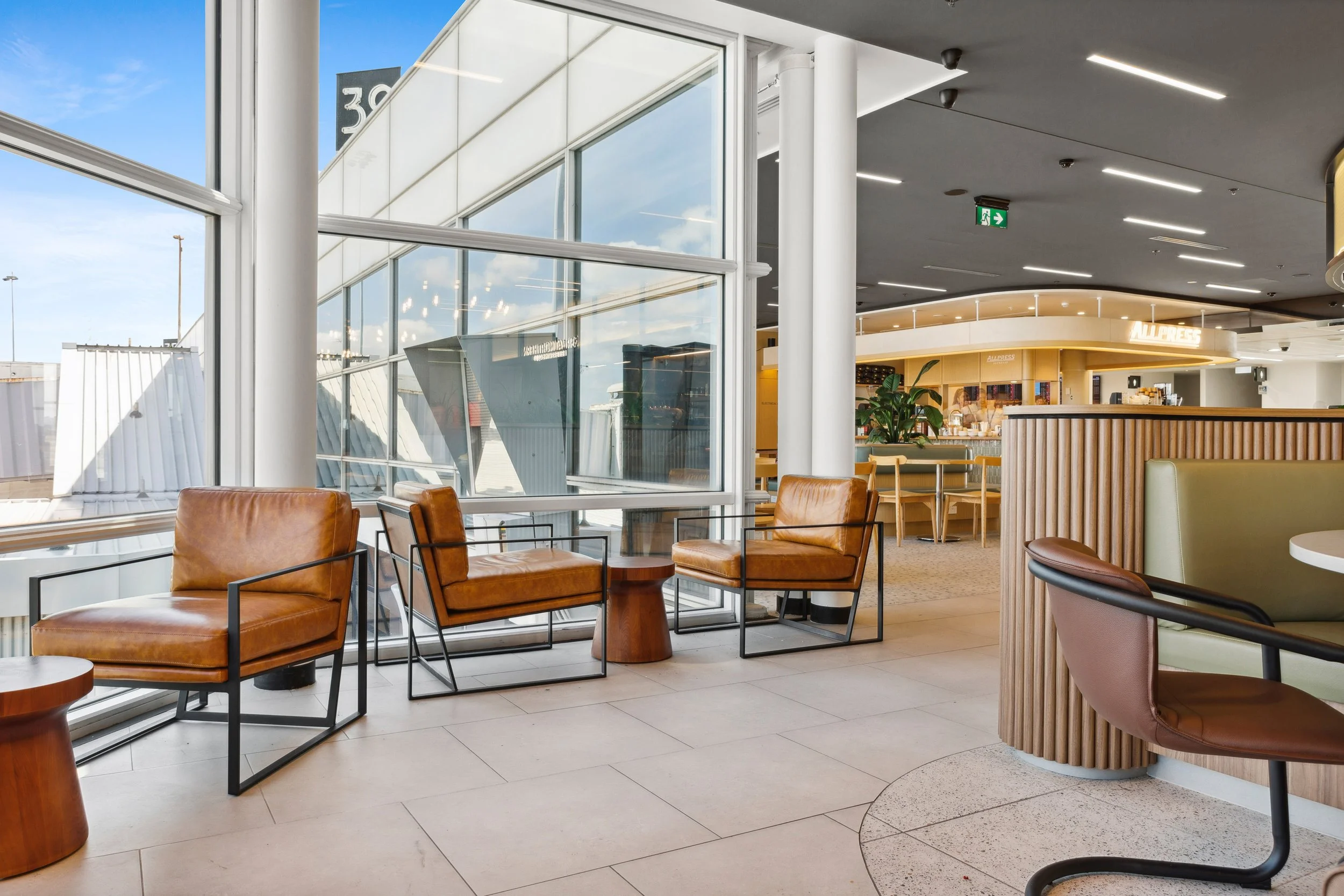 Sydney_Airport_cafe-7.jpg