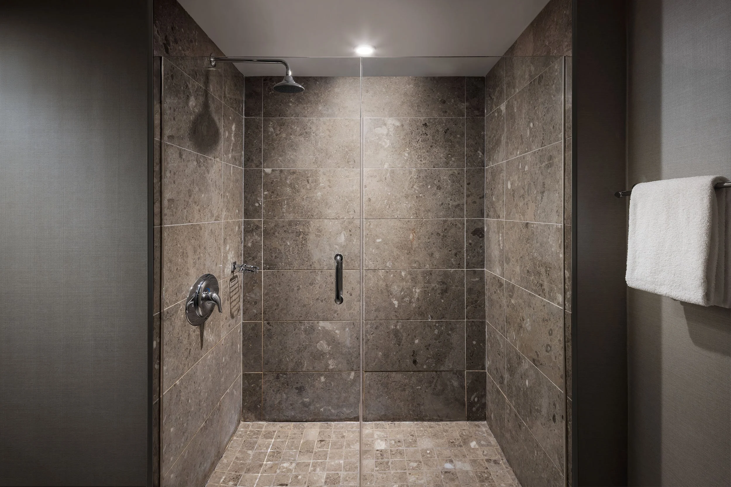 Bellstar-Annex-TWO-QUEEN-BATHROOM-SHOWER-Room292.jpg