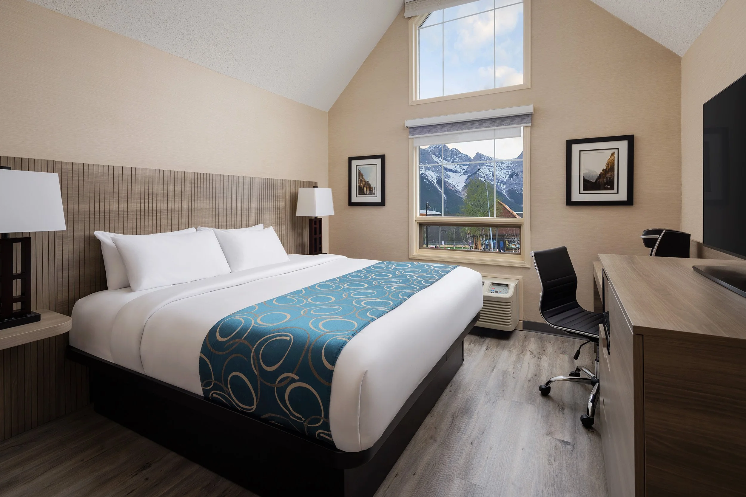 Bellstar-Annex-KING-Room289.jpg