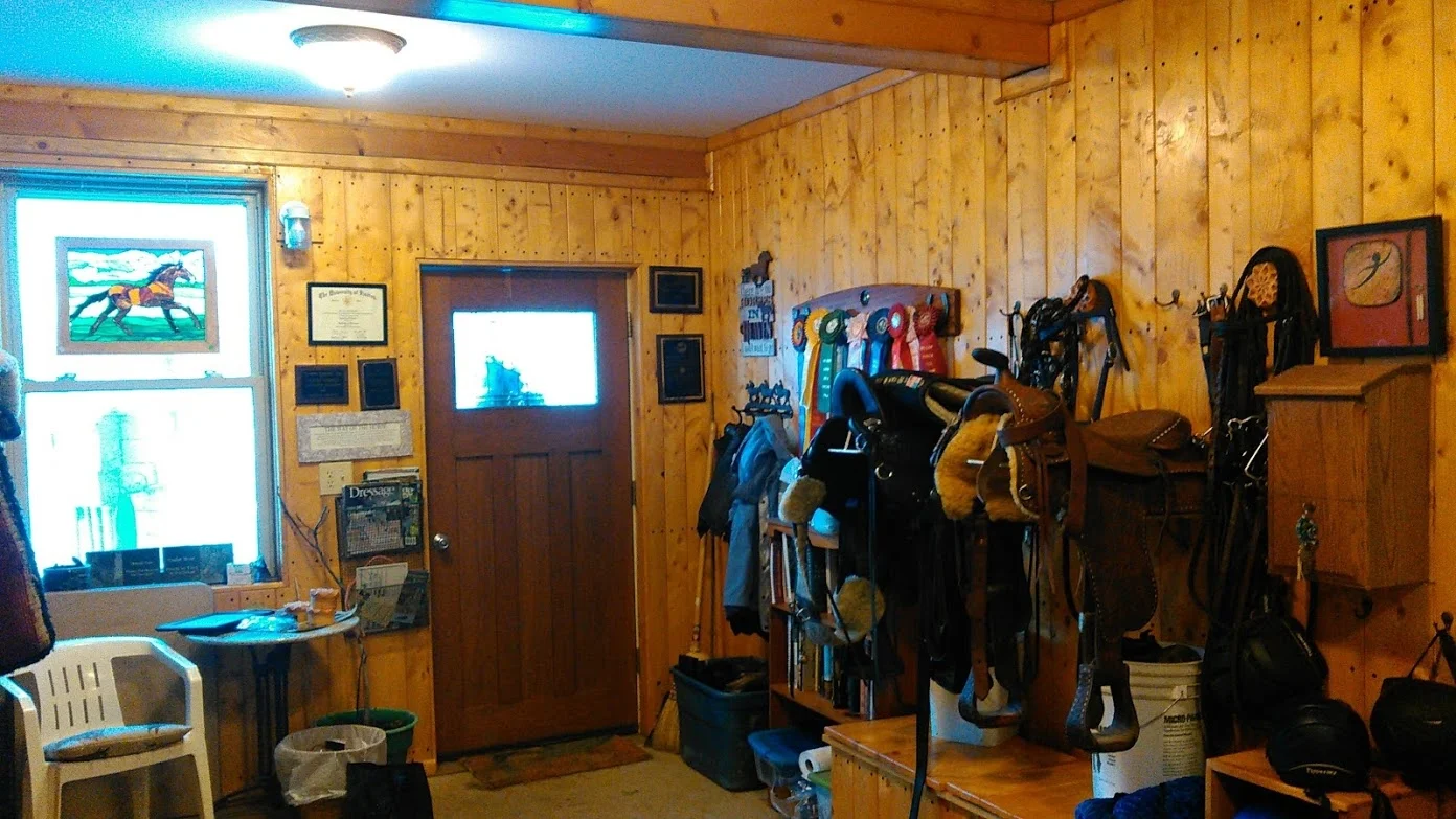 A beautiful, clean tack room ;)