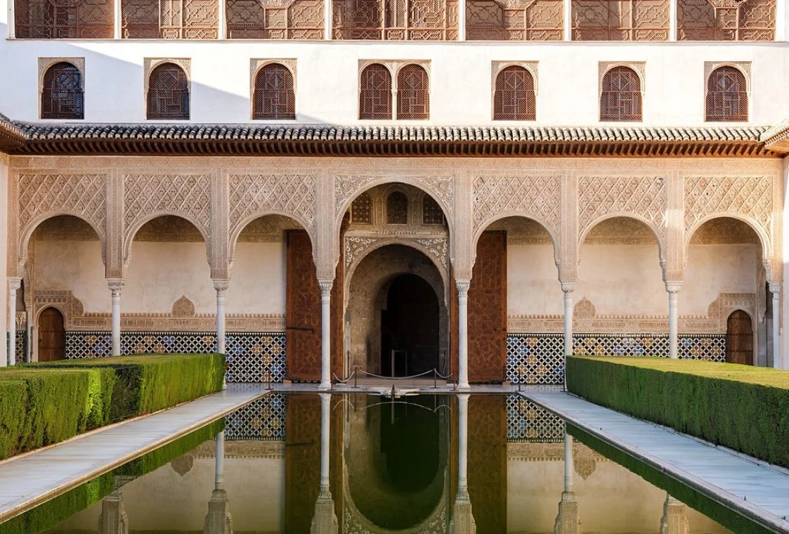 Patio de los Arrayanes ( Court of the Myrtles ), detail, Alhambra, Granada, Spain by Jebulon, 2012.