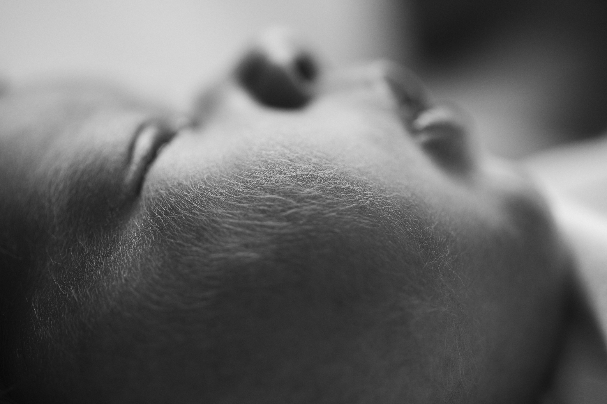 minamalistic-newborn-photographer-nottingham.png