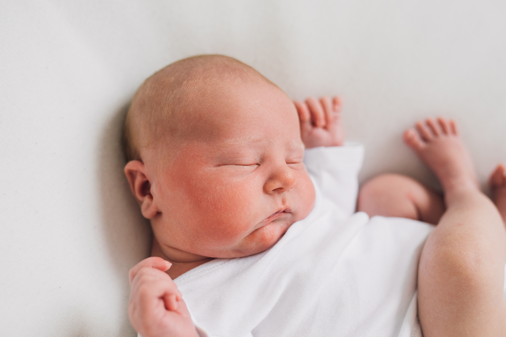 natural-newborn-photography-studio.png